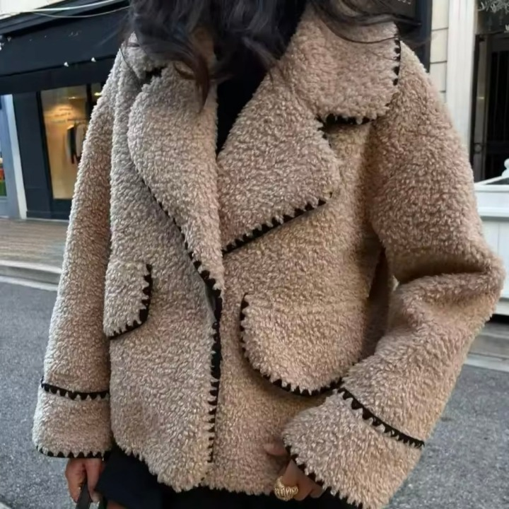 Women’s fall winter buttoned faux fur coat
