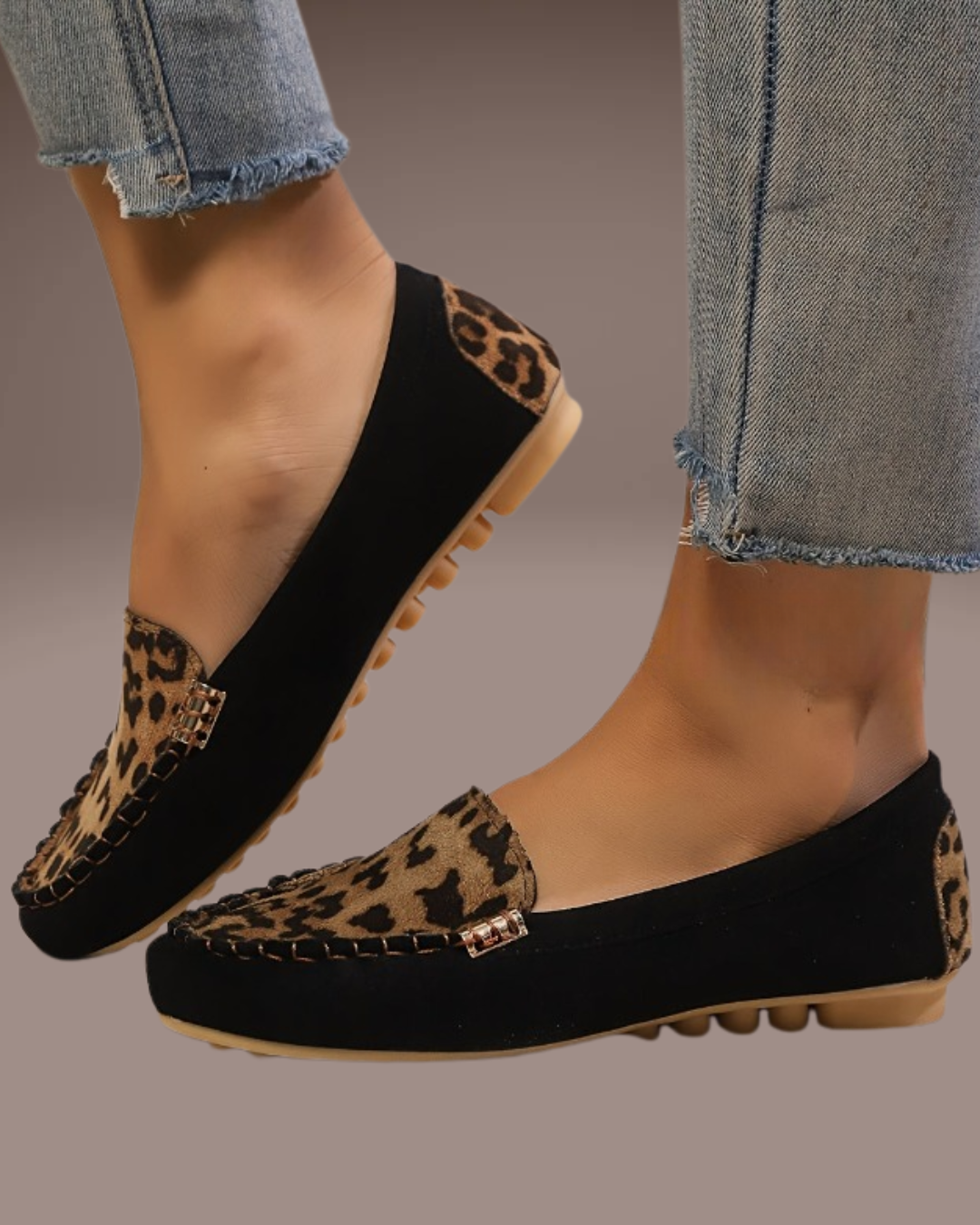 Lightweight and flexible leopard flat shoes for women – comfortable all-day wear with cushioned insole