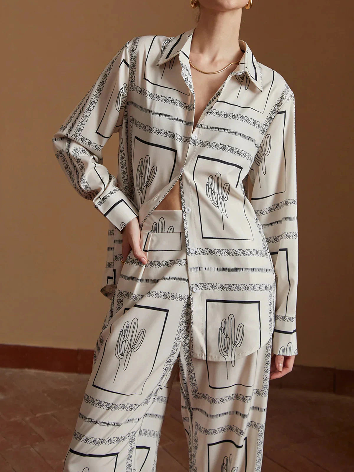 Comfortable cactus print pajama for women, long sleeves and pants