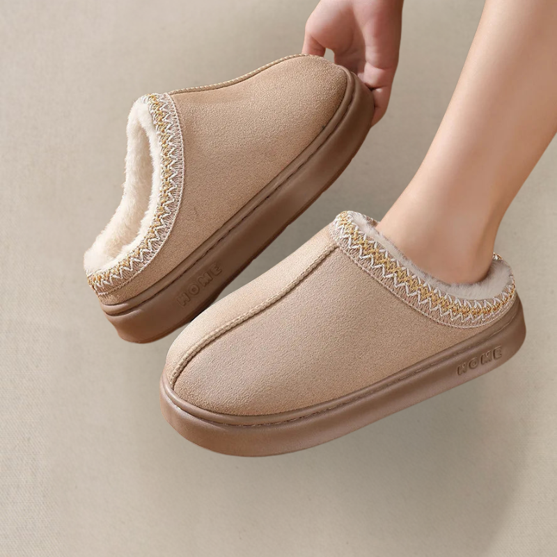 Unisex Winter Slippers – Warm Fuzzy Plush Anti-Slip House Shoes - Beige