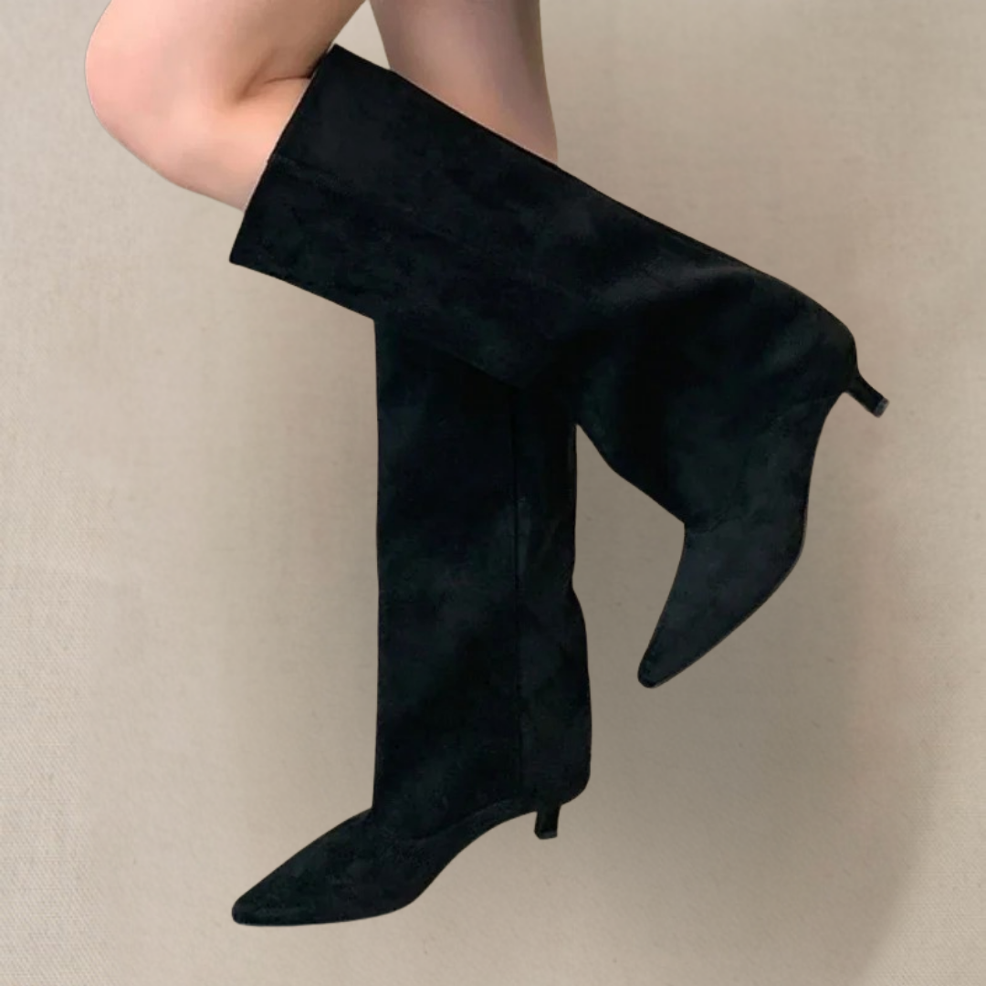 Women’s knee-high boots winter black with low heel street style