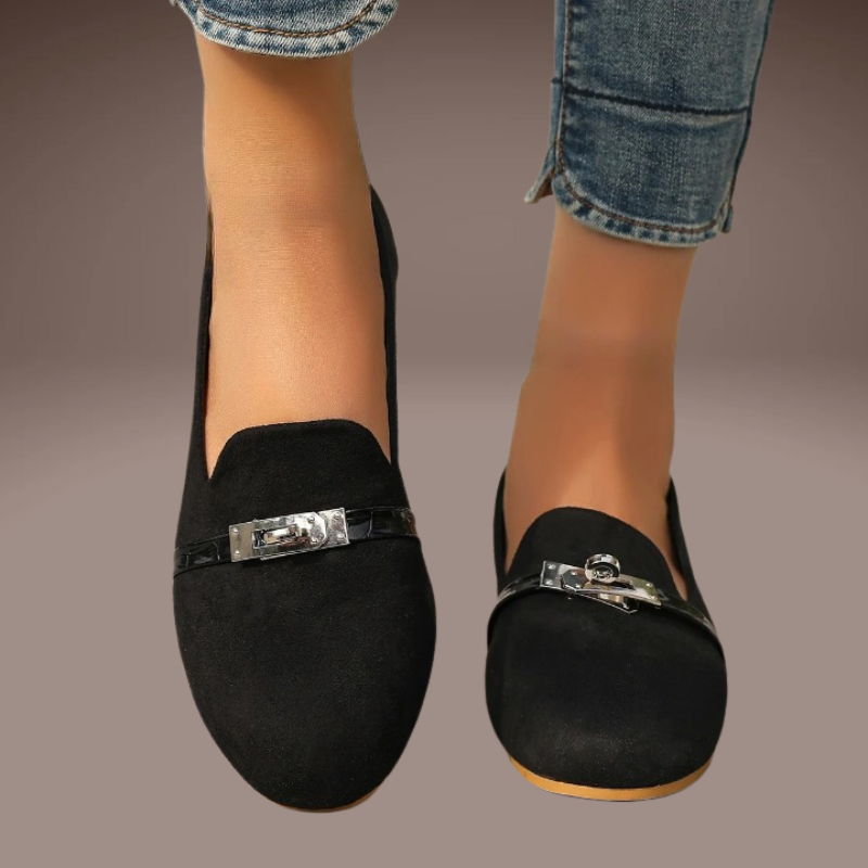 Black women’s loafers elegant with metal buckle