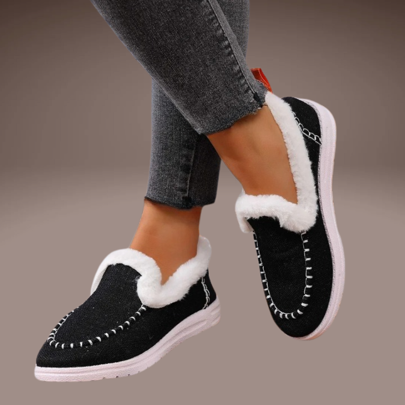 women’s winter slippers in denim black with white faux-fur lining