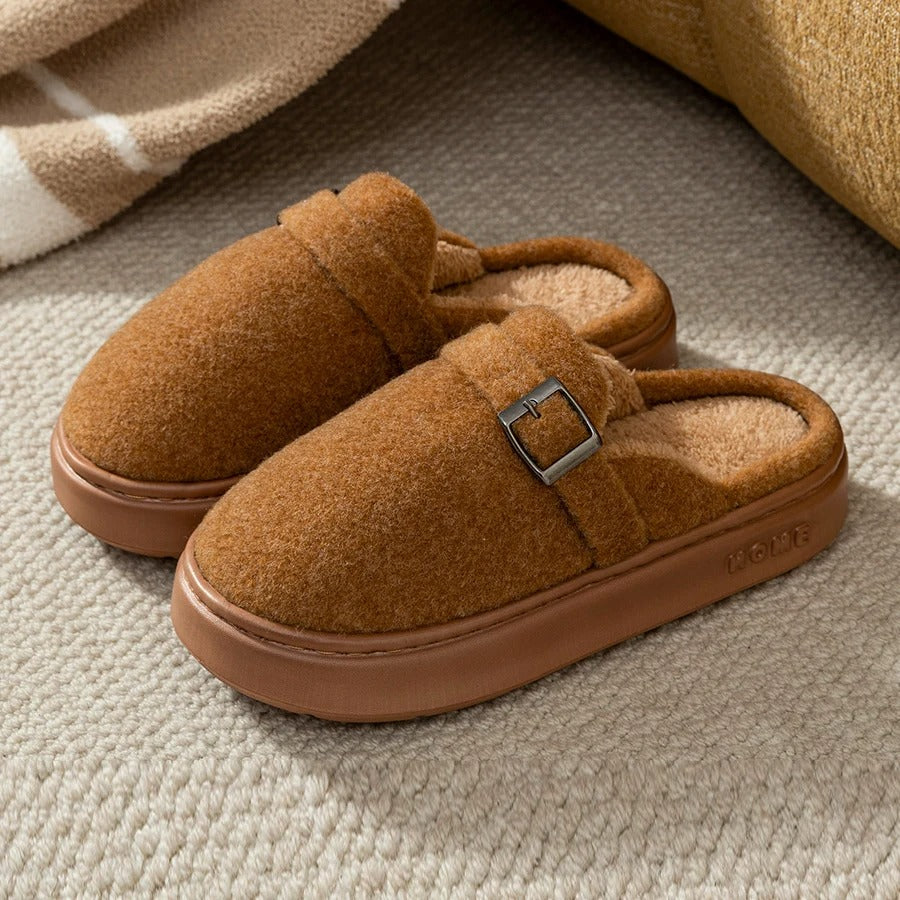 Brown women’s winter slippers with non-slip sole and plush lining for cozy comfort indoors and outdoors
