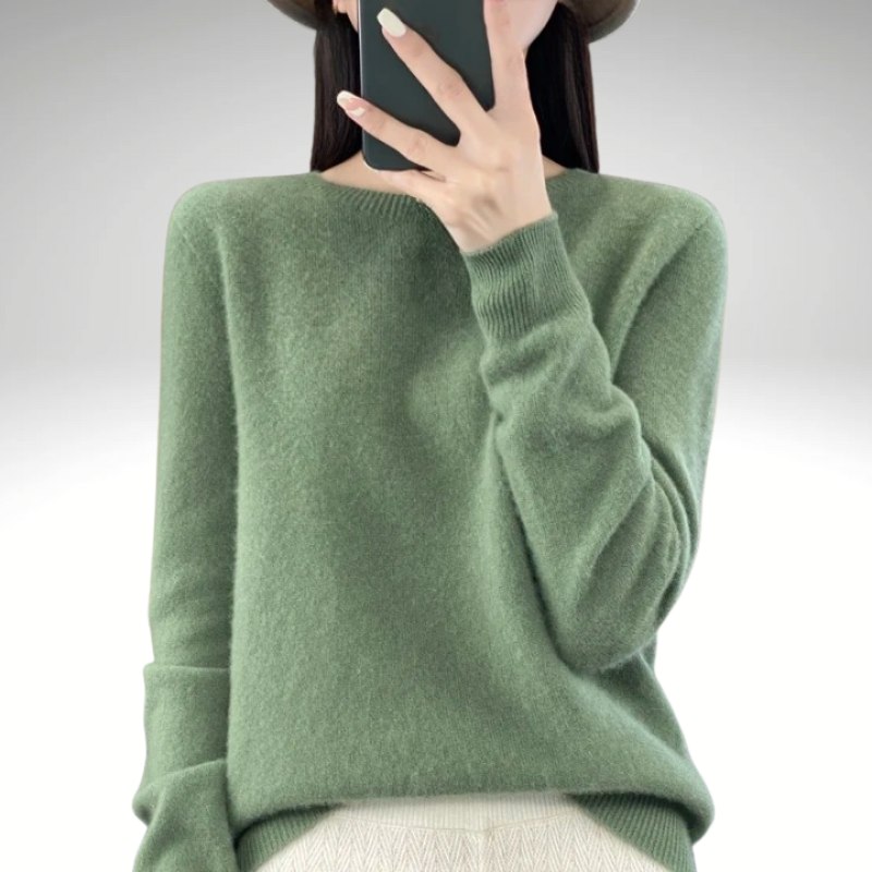 Women’s green wool sweater – lightweight warm knit
